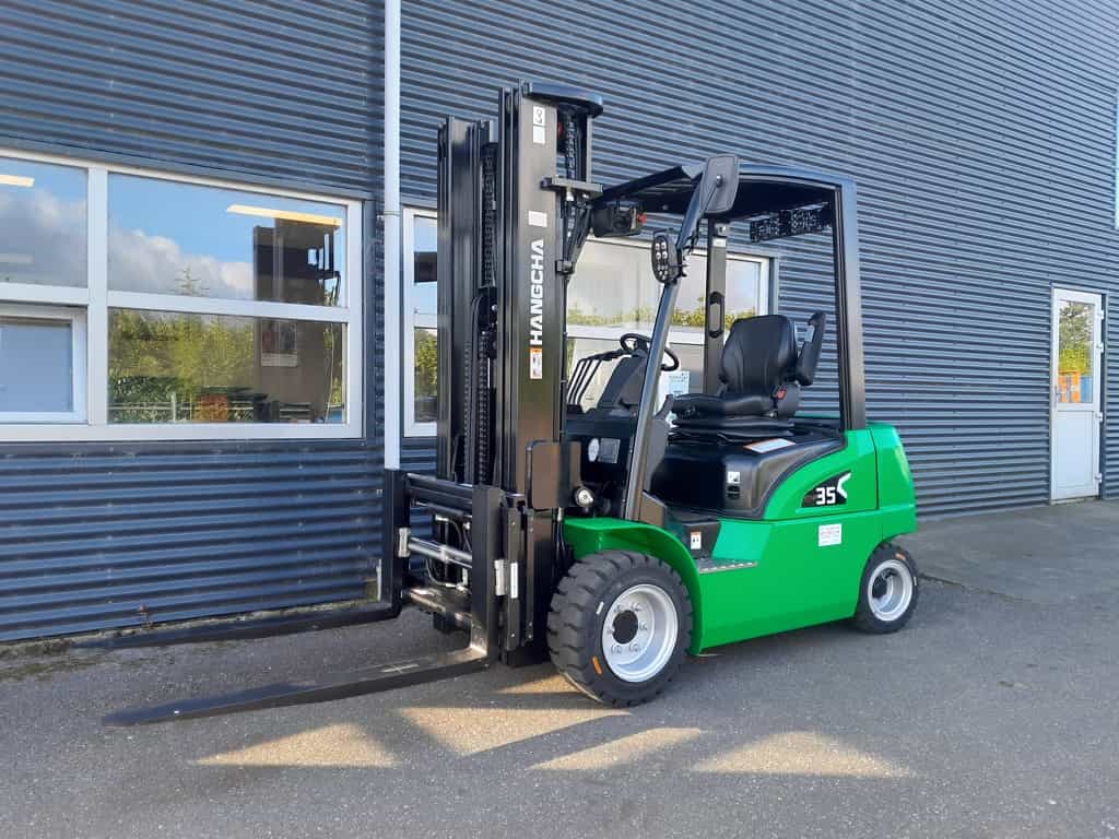 Hangcha CPD35 3500KG  4,8M Triplex Mast Li-Ion.