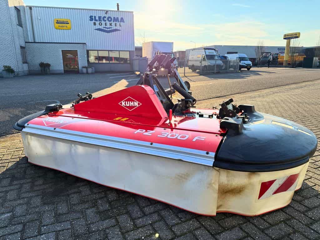 Kuhn PZ300F Frontmaaier