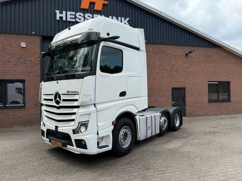 Mercedes-Benz Actros 2545 6X2 Gigaspace Standairco NL Truck 375.520KM Gestuurd truck tractor
