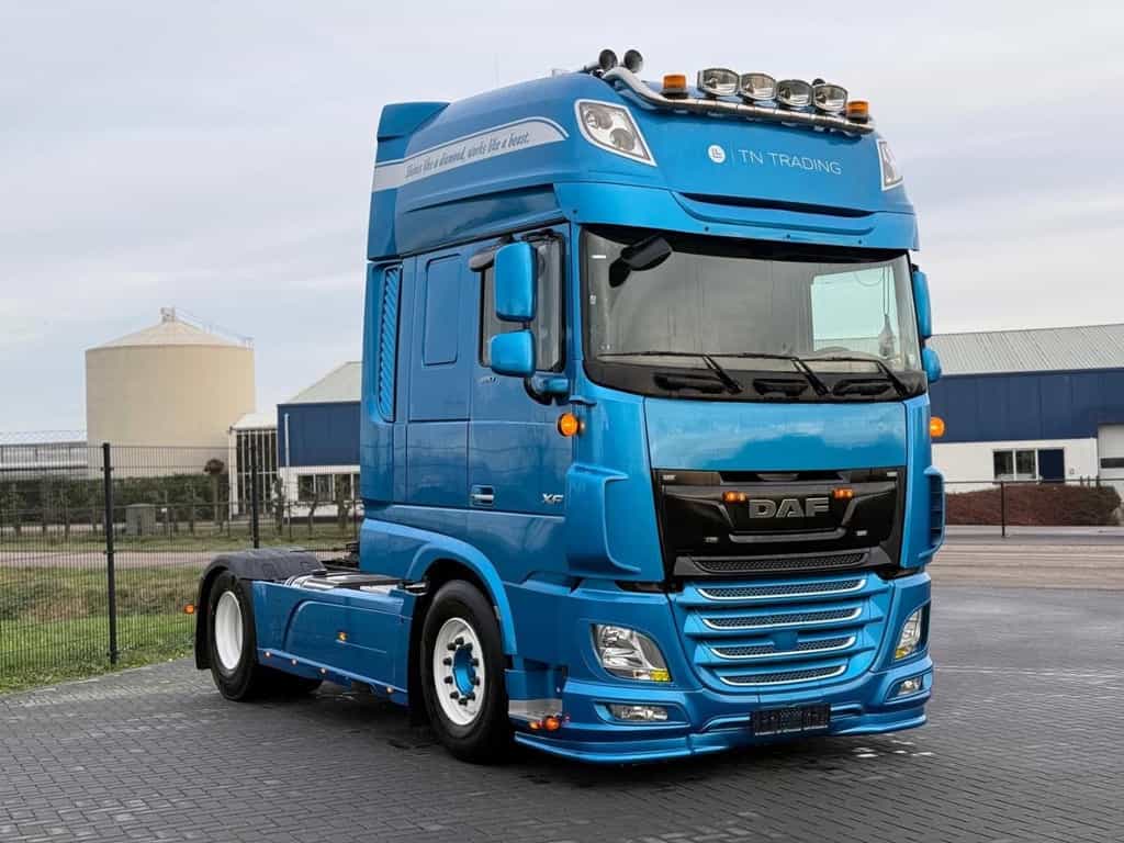 DAF XF 480 FT VOLLUCHT, LEREN STOELEN, PTO, KIPPER, SMART TACHO 2, TOP.