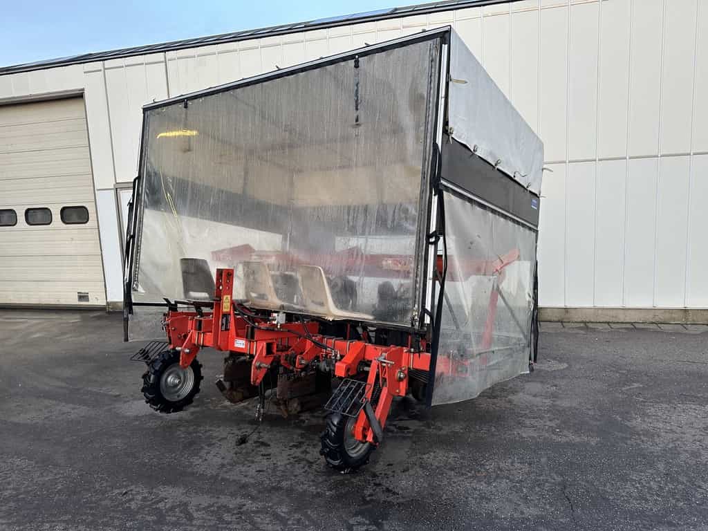 Gregoire Besson CEMAG preiplantmachine 3 rijen