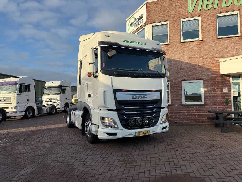 DAF XF 440 XF440 4X2 / Retarder / 2x Tank / Smart tacho / Holland Tr truck tractor