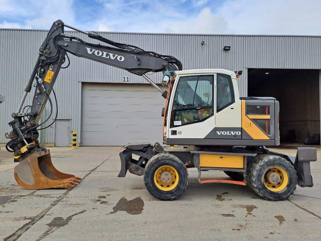 Volvo EWR150E+Engcon Rototilt