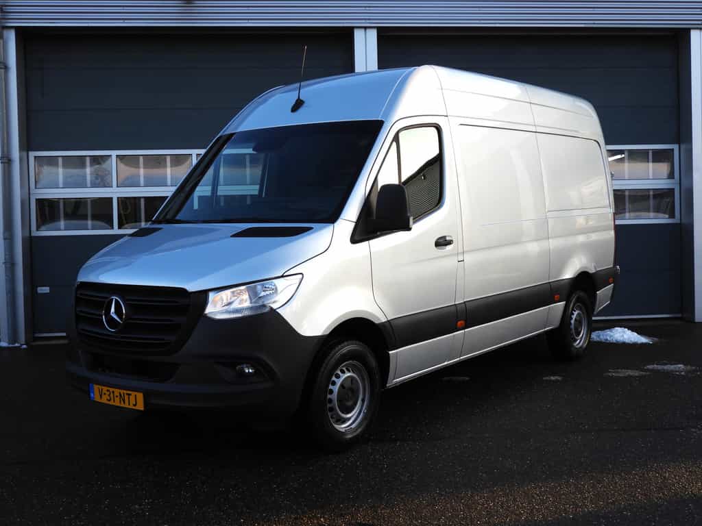 Mercedes-Benz Sprinter 317 1.9 CDI L2H2 RWD AUT | LEDER | MBUX GROOT | CAMERA | TREKHAAK