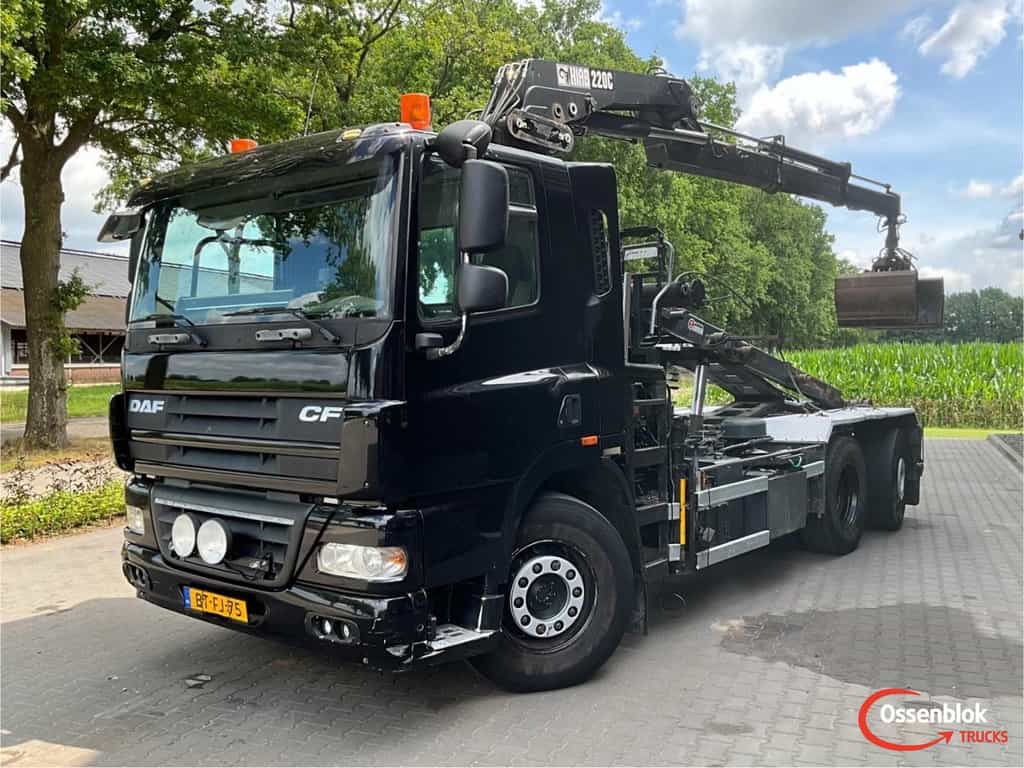 DAF FAN CF85.360 6x2 Euro 5 handgeschakeld met NCH 20t kabelsysteem en 220-2 radiografische kraan. OT5304