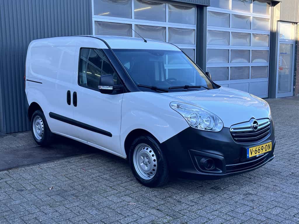 Opel Combo 1.3 CDTi L1H1 Edition Turbo defect Airco Schuifdeur Trekhaak   Turbo Broken Turbo Kaput !!! Trailer !!