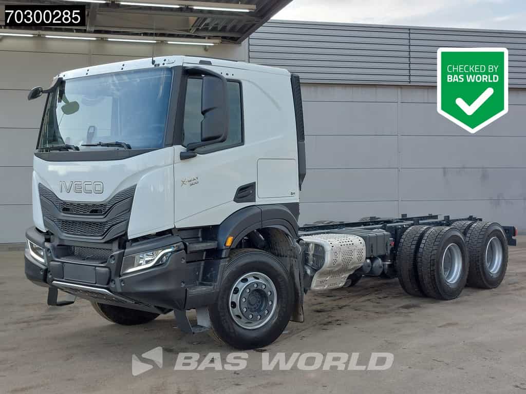 Iveco X-Way X-Way 500 6X4 NEW 6x4 chassis Sleepercab Rear Air suspension Automatic Euro 6