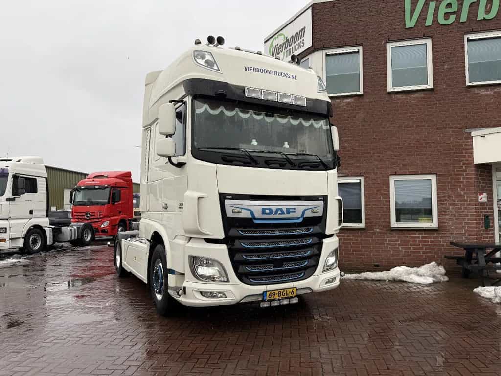 DAF XF 440 XF440 4X2 SSC / Alcoa / Leder / 2x Tank / Parking airco / truck tractor