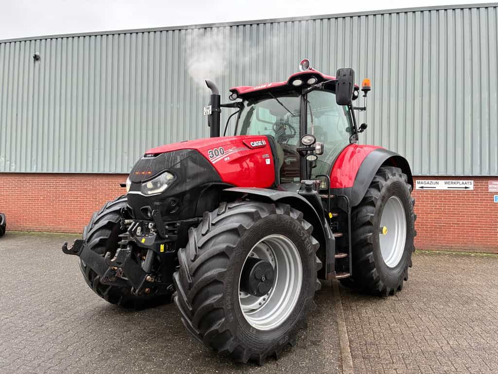 Case IH Optum 300 CVX 