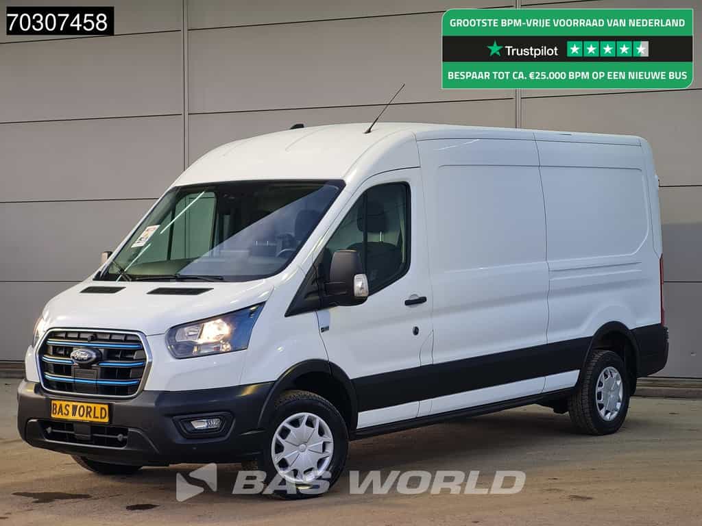 Ford e-Transit L3H2 Elektrisch 68kWh 317km WLTP Navi Airco Cruise Parkeersensoren v+a SYNC4-Display CarPlay L3 Airco Cruise control