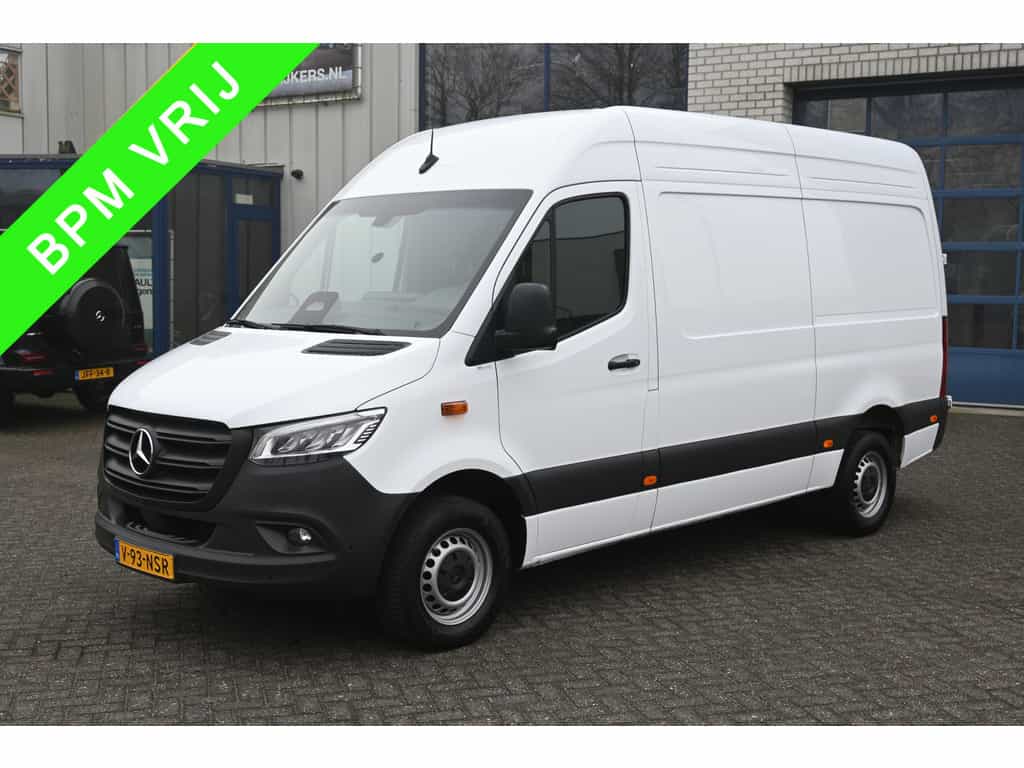 Mercedes-Benz Sprinter 317 CDI L2H2 Pro LED, Geveerde stoel, Navigatie met camera