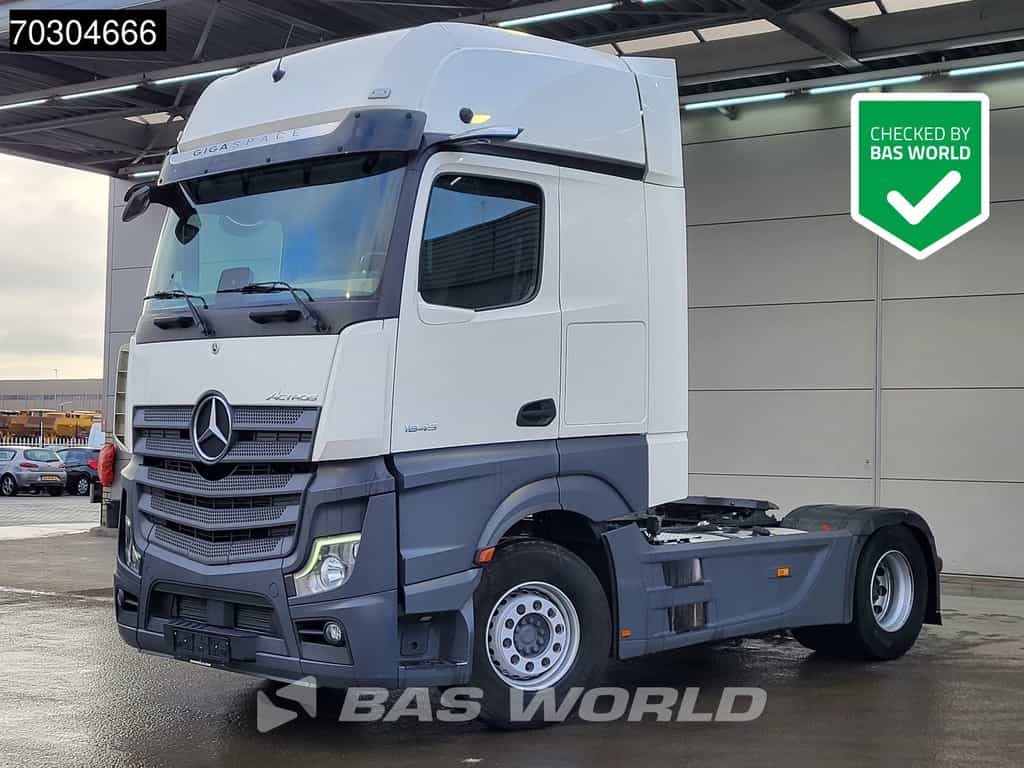Mercedes Actros 1845 4X2 GigaSpace Retarder MirrorCam Navi Euro 6
