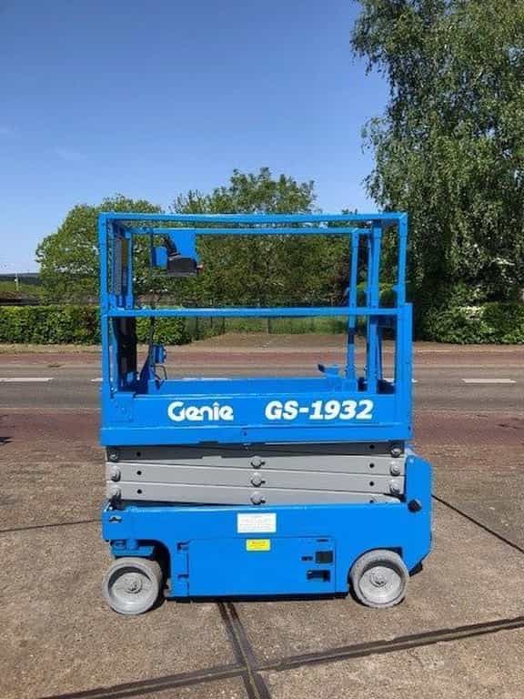 Gebruikte schaarhoogwerker Genie gs1932(nieuwe batterijen)