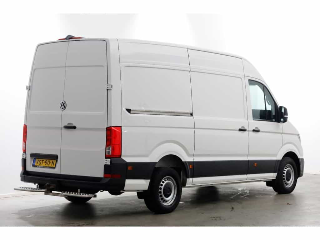 Volkswagen Crafter 35 2.0 TDI 177pk RWD L3H3 (L2H2) Airco/Camera Trekhaak 3500kg 09-2020