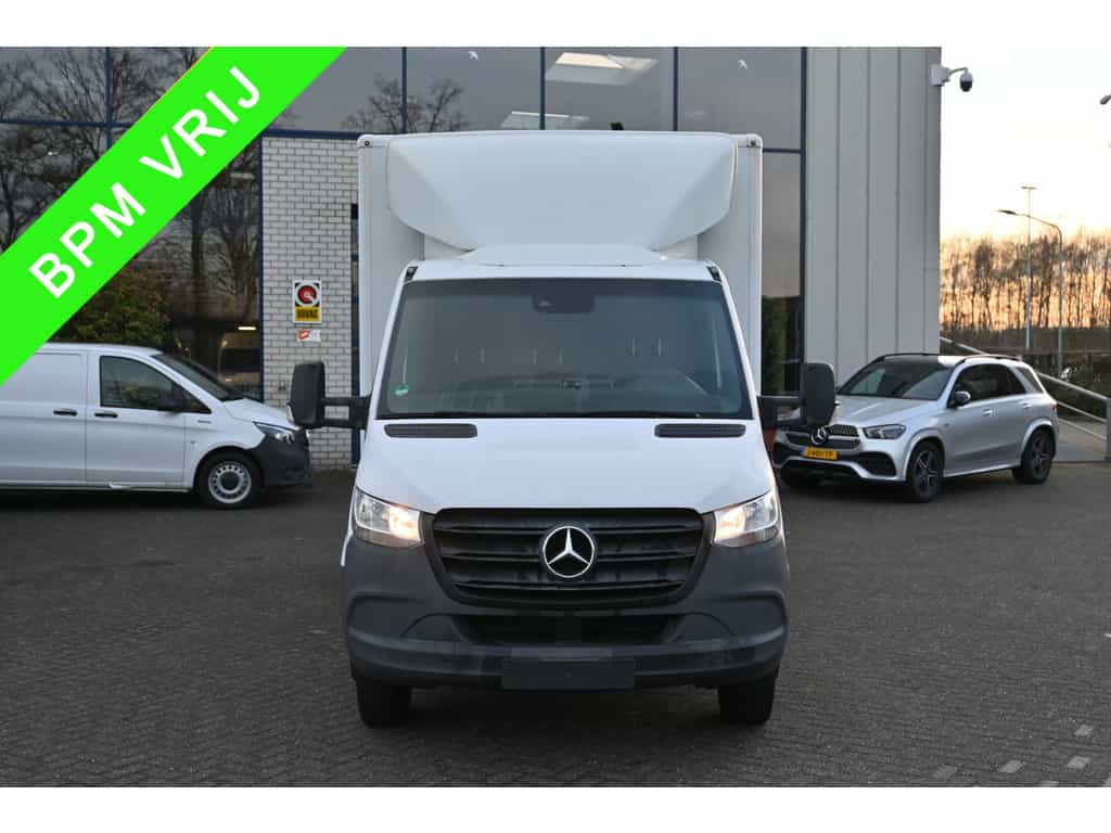 Mercedes-Benz Sprinter 516 CDI L3 Bakwagen met laadklep MBUX met Apple Carplay/Android auto