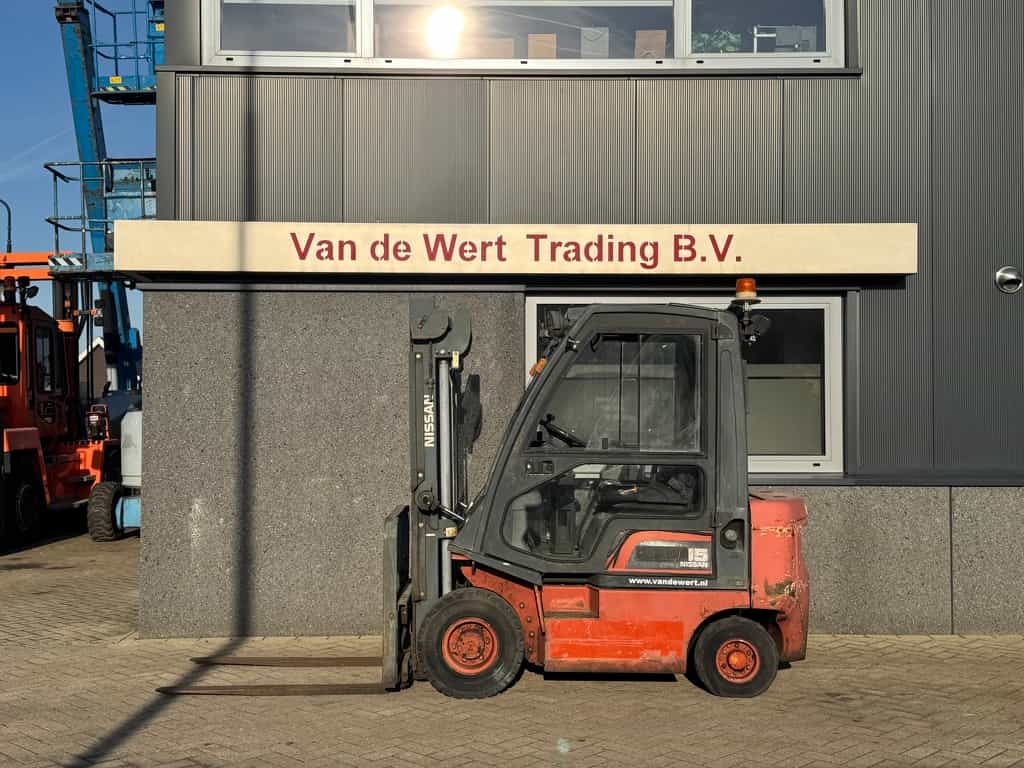 Nissan FD01A15 duplo330 sideshift / 4e Functie DIESEL FULL CAB. LOW HOURS