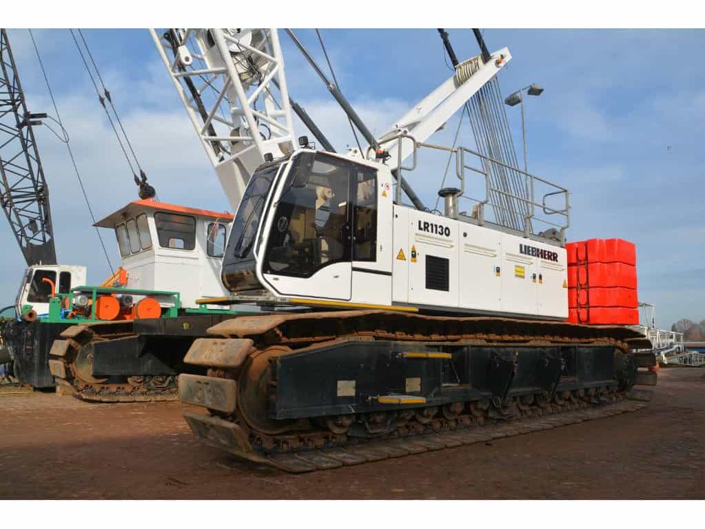 Liebherr LR 1130