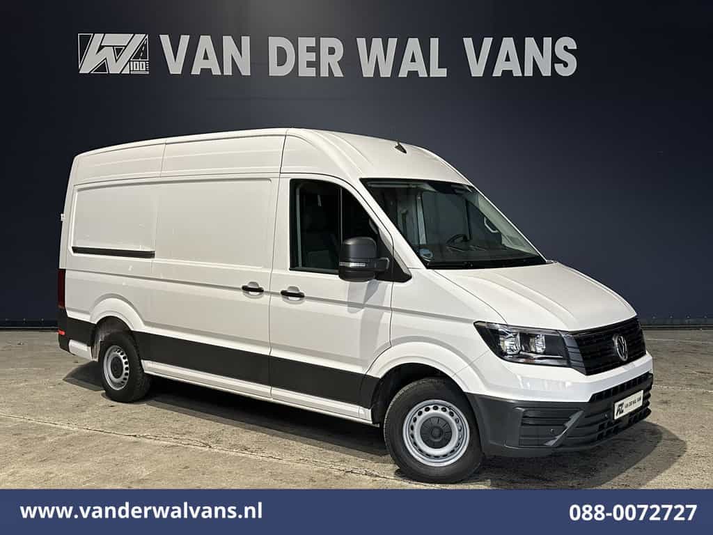 Volkswagen Crafter 2.0 TDI 141pk L3H3 L2H2 Euro6 Airco | Camera | 3000kg Trekhaak | Apple Carplay | Android Auto Parkeersensoren, Bijrijdersbank