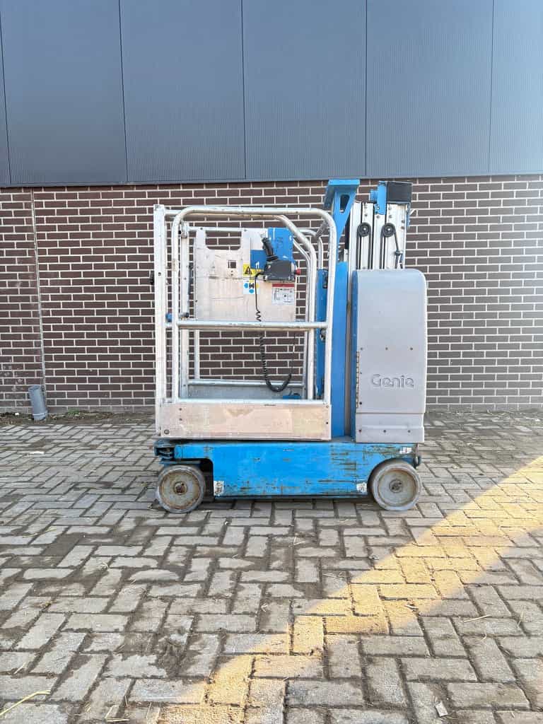 Hoogwerker genie gr15 masthoogwerker