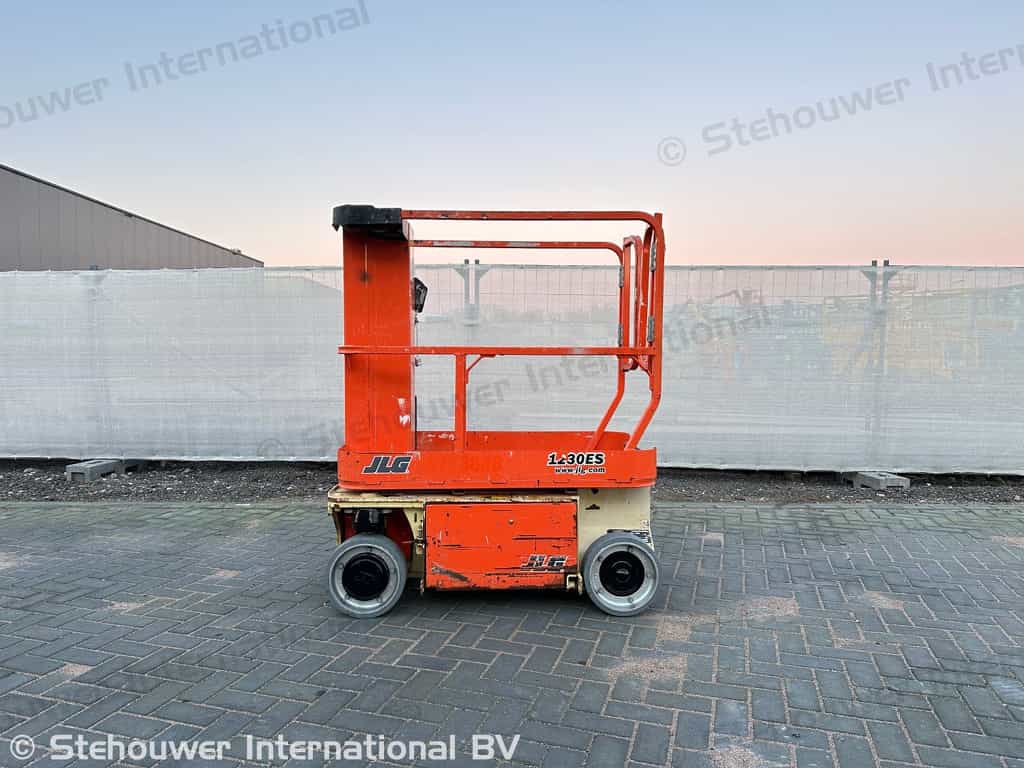 JLG 1230ES masthoogwerker (BJ 2017) 1230 ES mast hoogwerker