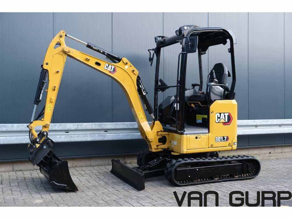 CAT 301.7 CR 05A | 2021 | 677h | bagger excavator