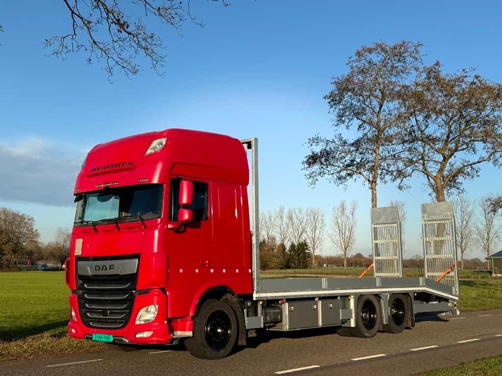 DAF XF 530 - 6x2 - Machine Transporter / Oprij Vrachtwagen - 2019 - EURO 6 - 675DKM - APK 1-27  - Full Air - lift as - Stuur as