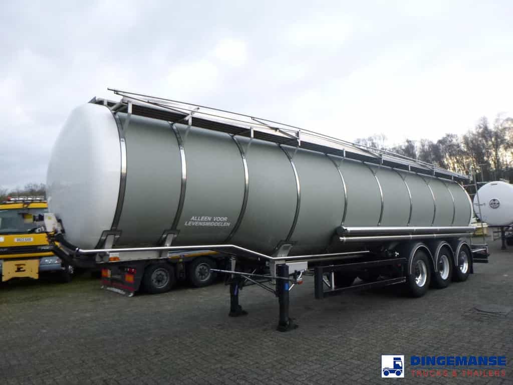 Burg Food tank inox 34.3 m3 / 3 comp + pump