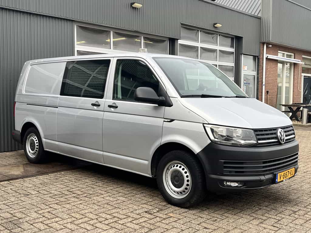Volkswagen Transporter 2.0 TSI L2H1 Benzine / CNG Dubbele Schuifdeur Airco Cruise controle Bpm vrij Trekhaak Klep achter Omvormer Kastinrichting Standkachel Euro 6 Benzine Ideaal voor ombouw naar Camper !!
