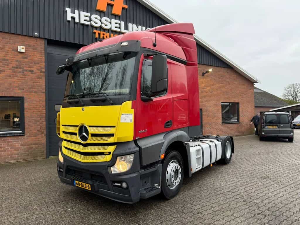 Mercedes-Benz Actros 1840 4X2 720.260KM truck tractor