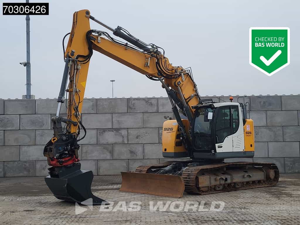 Liebherr R926 Compact Tiltrotator