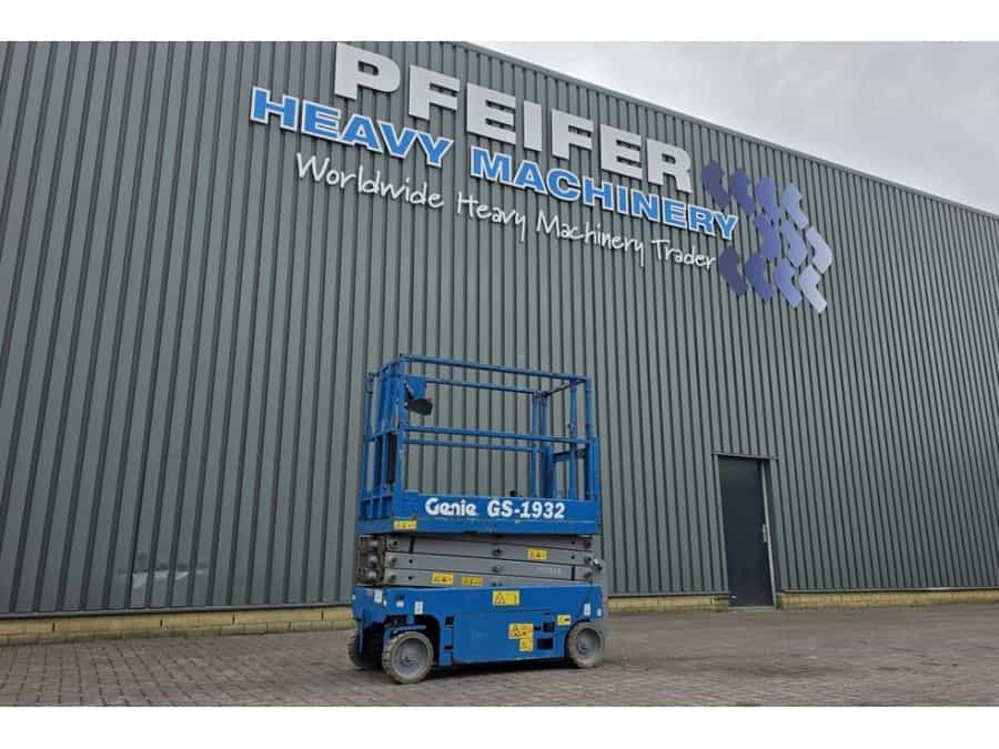 Genie GS1932 Electric, Working Height 7.8 m, 227kg Capac