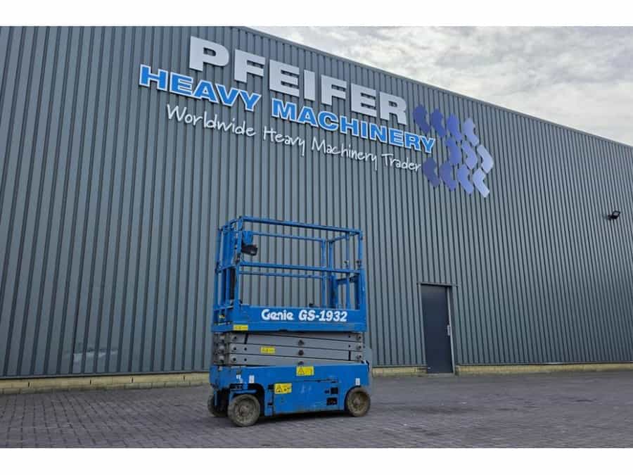 Genie GS1932 Electric, Working Height 7.8 m, 227kg Capac