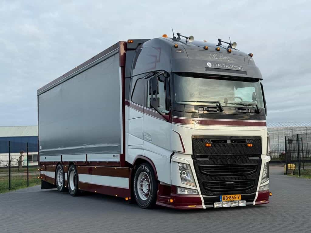 Volvo FH 13.500XL SHOW TRUCK, SPECIAL INTERIOR, VOLLUCHT, SMART TACHO.