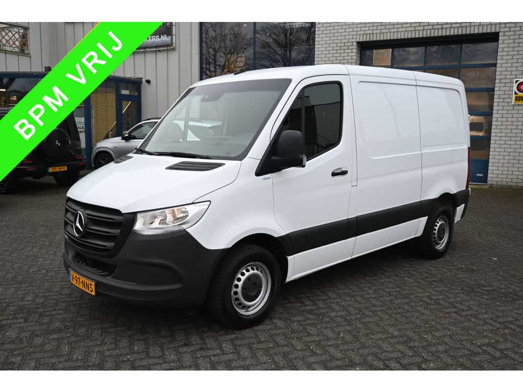 Mercedes-Benz Sprinter 211 CDI L1H1 FWD 3000 kg Trekgewicht, MBUX navigatie met parkeerpakket, Etc.