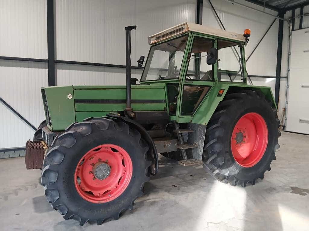 Fendt Favorit 611LS