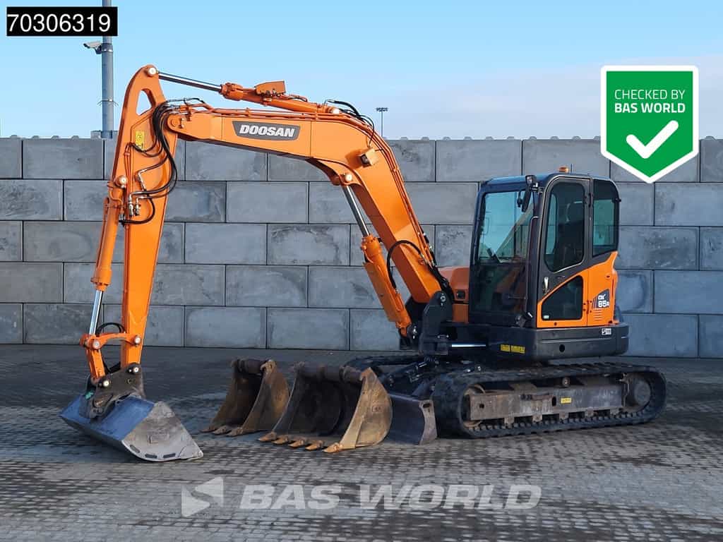 Doosan DX85 R-3 A/C - 3 Buckets
