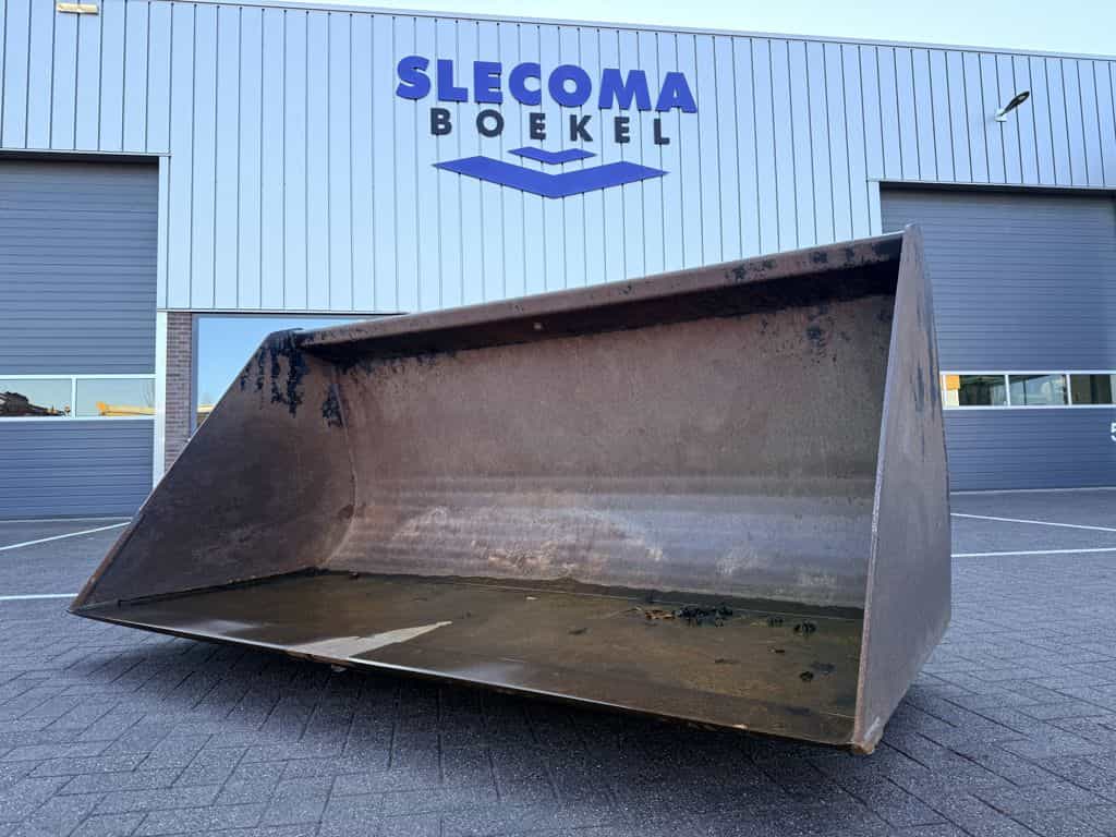 Hekamp Volumebak Manitou Aansluiting