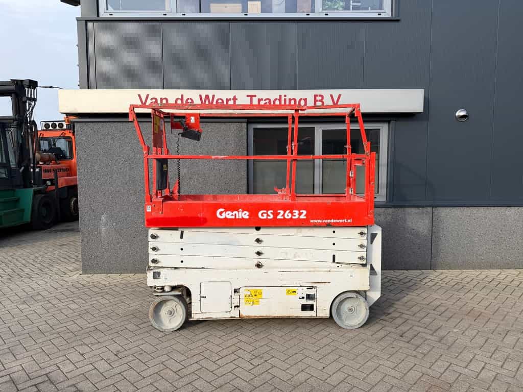 Genie GS2632 schaarhoogwerker SCISSOR  10M Werkhoogte Elektrisch 2013