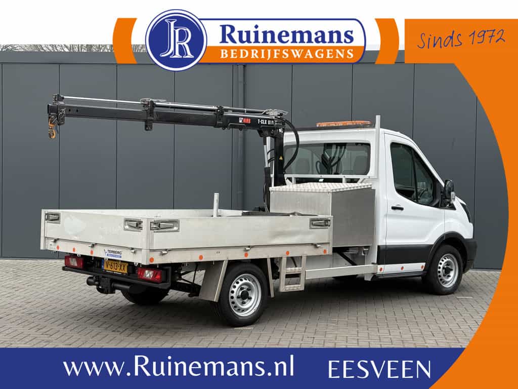 Ford Transit 2.0 TDCI EURO 6 / PICK UP / HIAB KRAAN T-CLX 013 / 2.7 TONS TREKHAAK / 34.988 KM! / 1e EIG. / 3-ZITS / AIRCO / ZEER NETJES