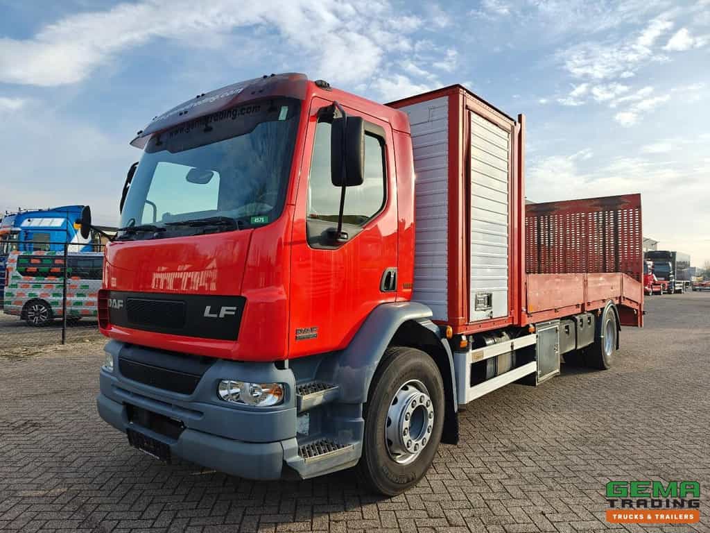 DAF FA LF55.250 4x2 Dagcab Euro3 - Handgeschakeld - Oprijwagen 6.65m - Hydr. OprijRamp - 197.000km Origineel