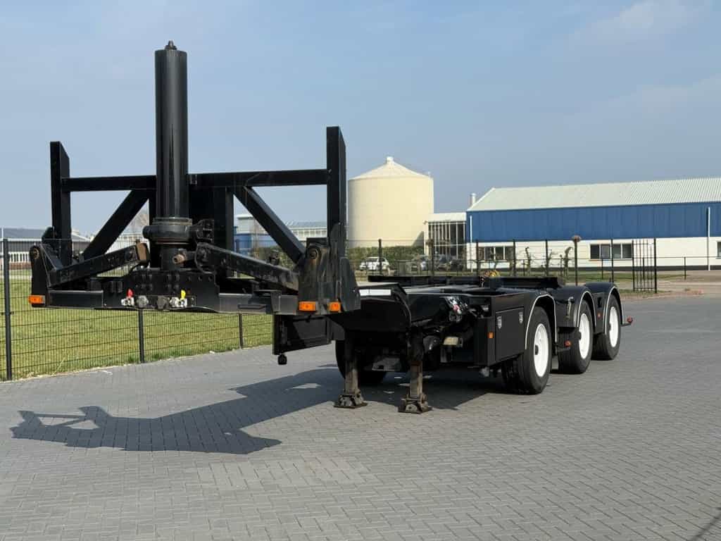 D-Tec CTD-41-03D TIPPER, CONTAINER, STEERING, LIFT AXLE.