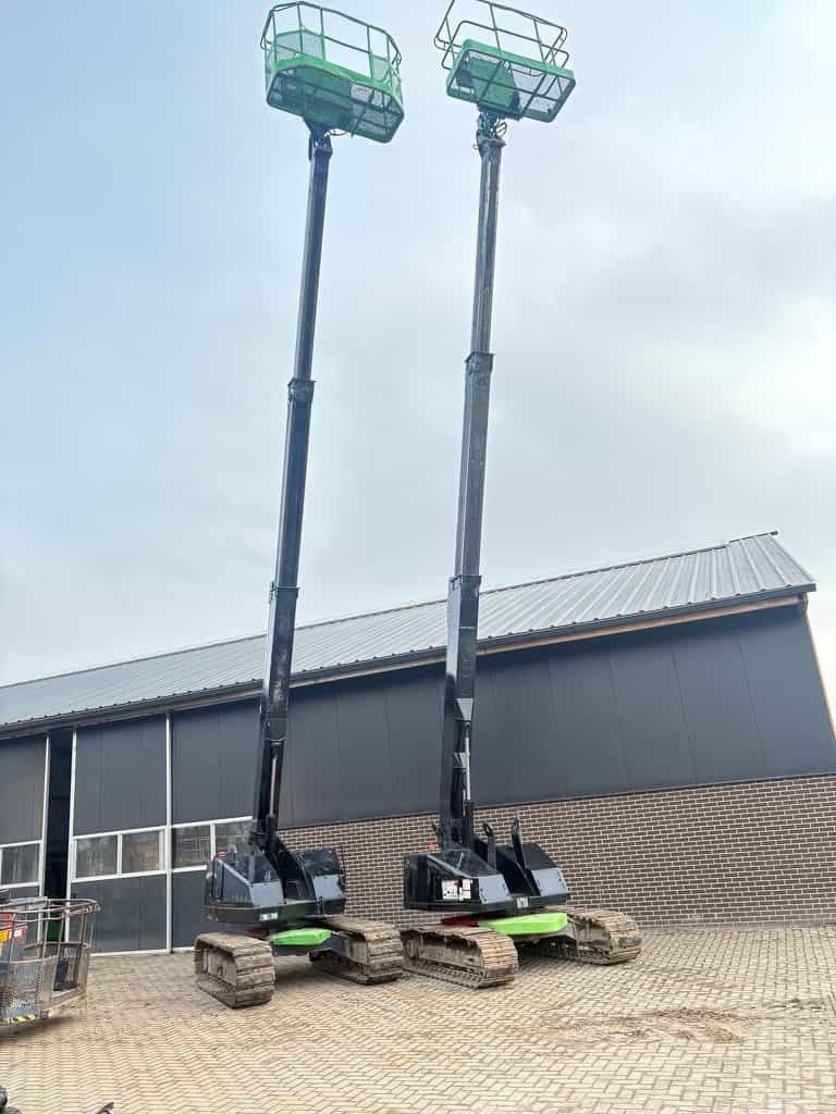 Aichi sr12b sr123  hoogwerker rupshoogwerker