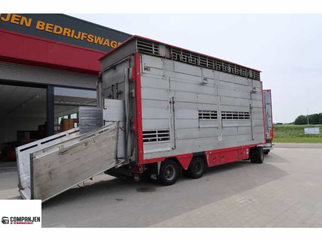 Pezzaioli RBA31 - 2002 - Livestock transport - 2 Floors livestock trailer