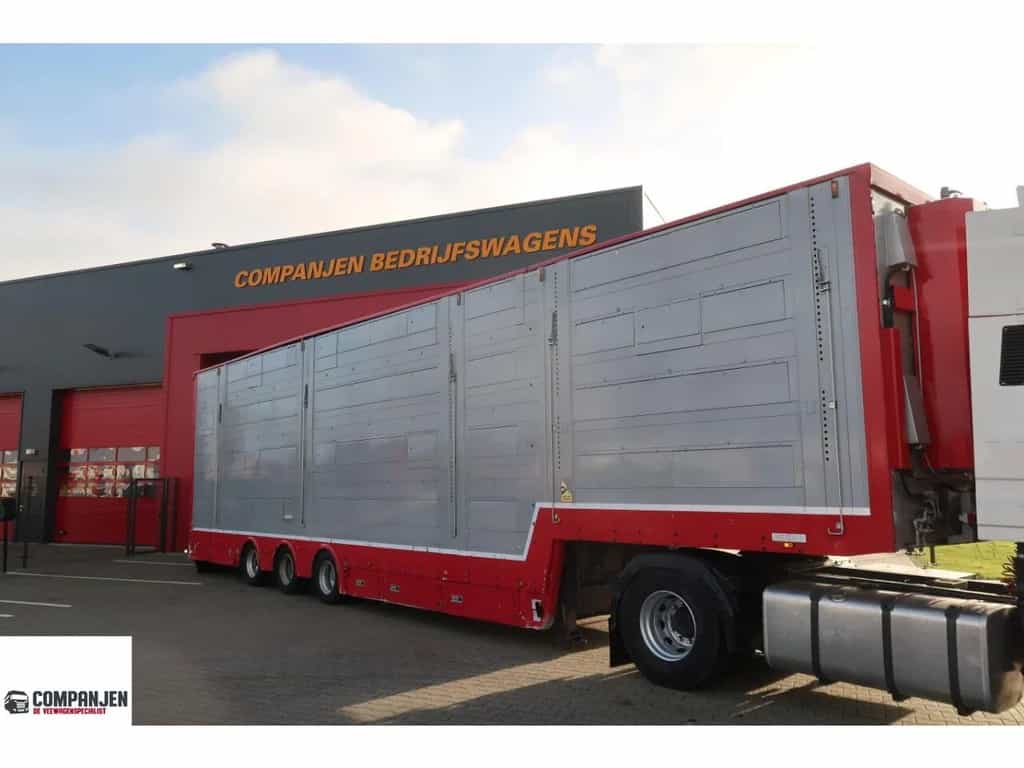 Pezzaioli SBA 31 - Cattle Transporter livestock semi-trailer