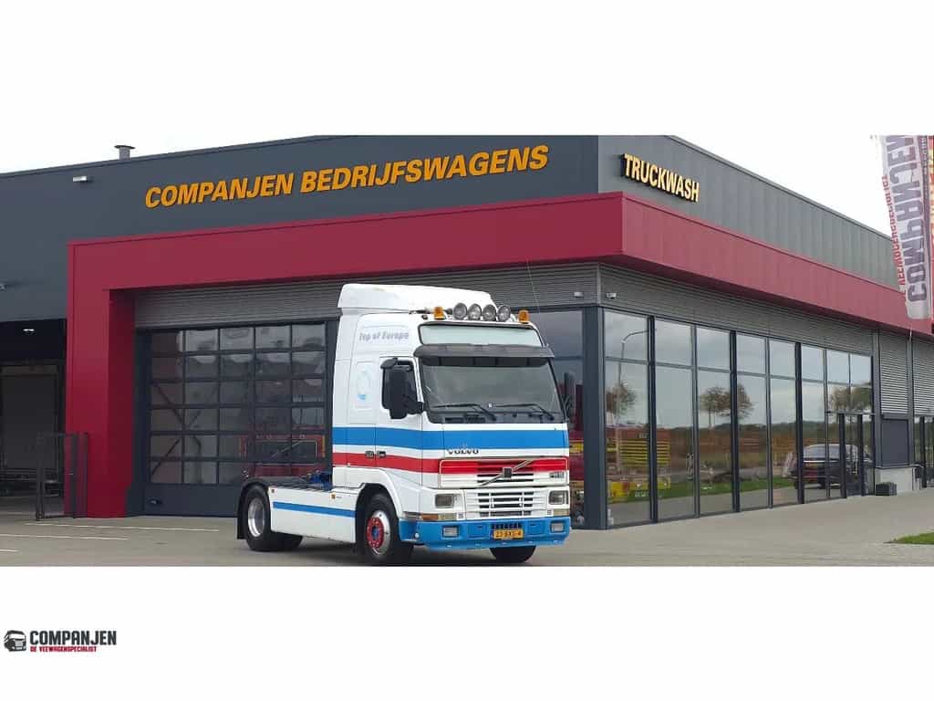 Volvo FH 16 Very beautiful Volvo FH16 520, lots of horsepower, pulls l truck tractor