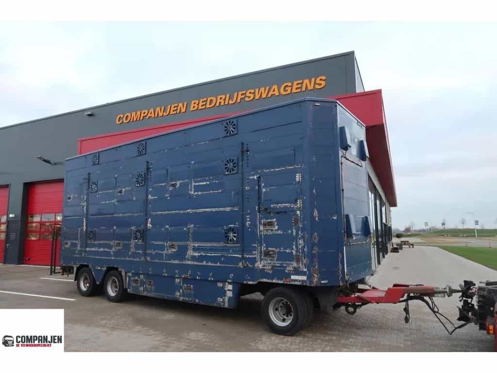 Pezzaioli RBA - 2003 - 3 floors - Livestock transport livestock trailer