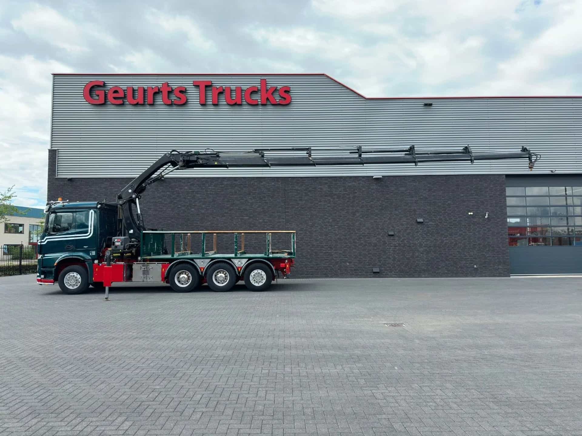 Mercedes-Benz  Arocs 3251 8X4 TRIDEM + HIAB X-HIPRO 302 E-6 KRAAN/KRAN/CRANE/GRUA