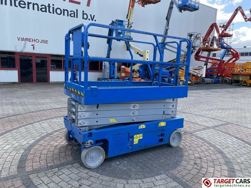 Genie GS-2646 Electric Scissor Work Lift 992cm