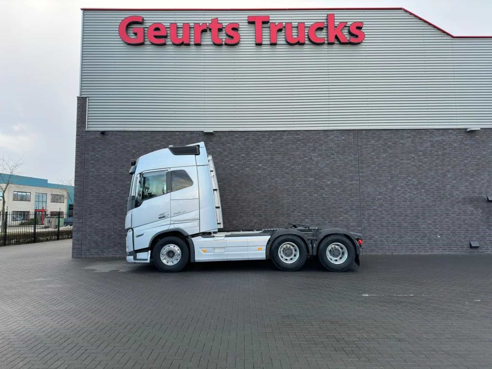 Volvo  FH 16.750 6X4 TREKKER/TRACTOR/SZM EURO 6 HYDRAULIC