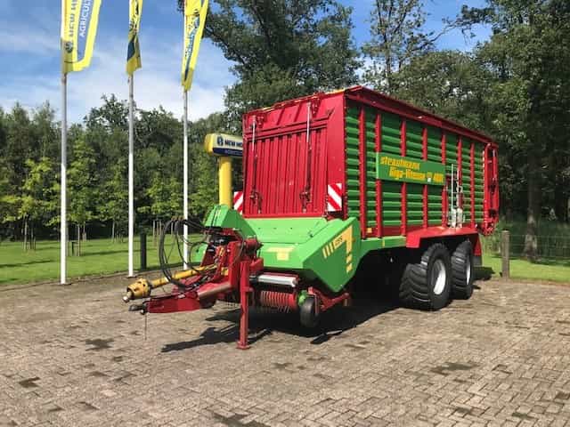 Strautmann Giga Vitesse CFS 4001 Opraapwagen